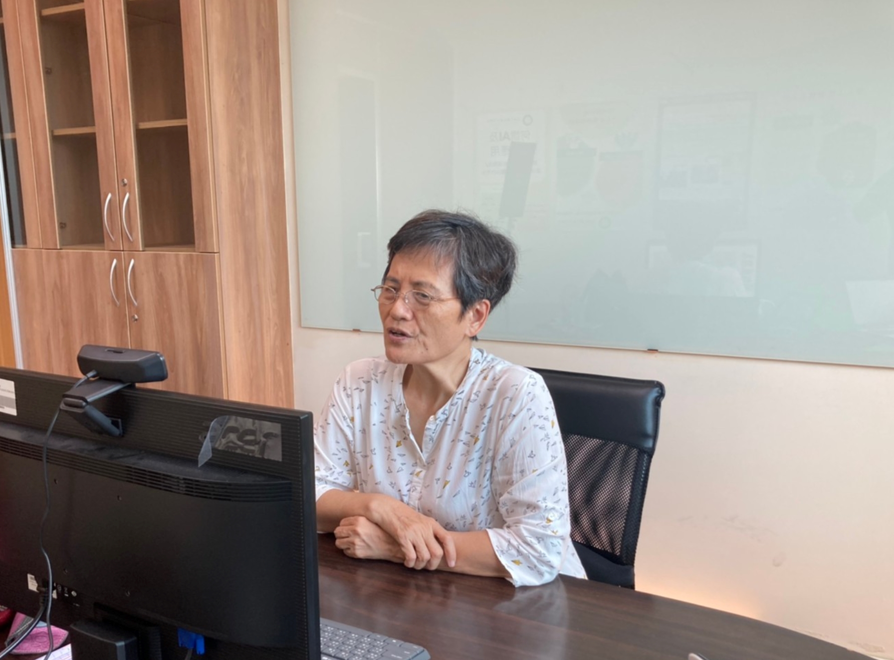 亞大圖書館館長暨社工系教授廖淑娟,介紹社區文化重建與霧峰學發展現況。