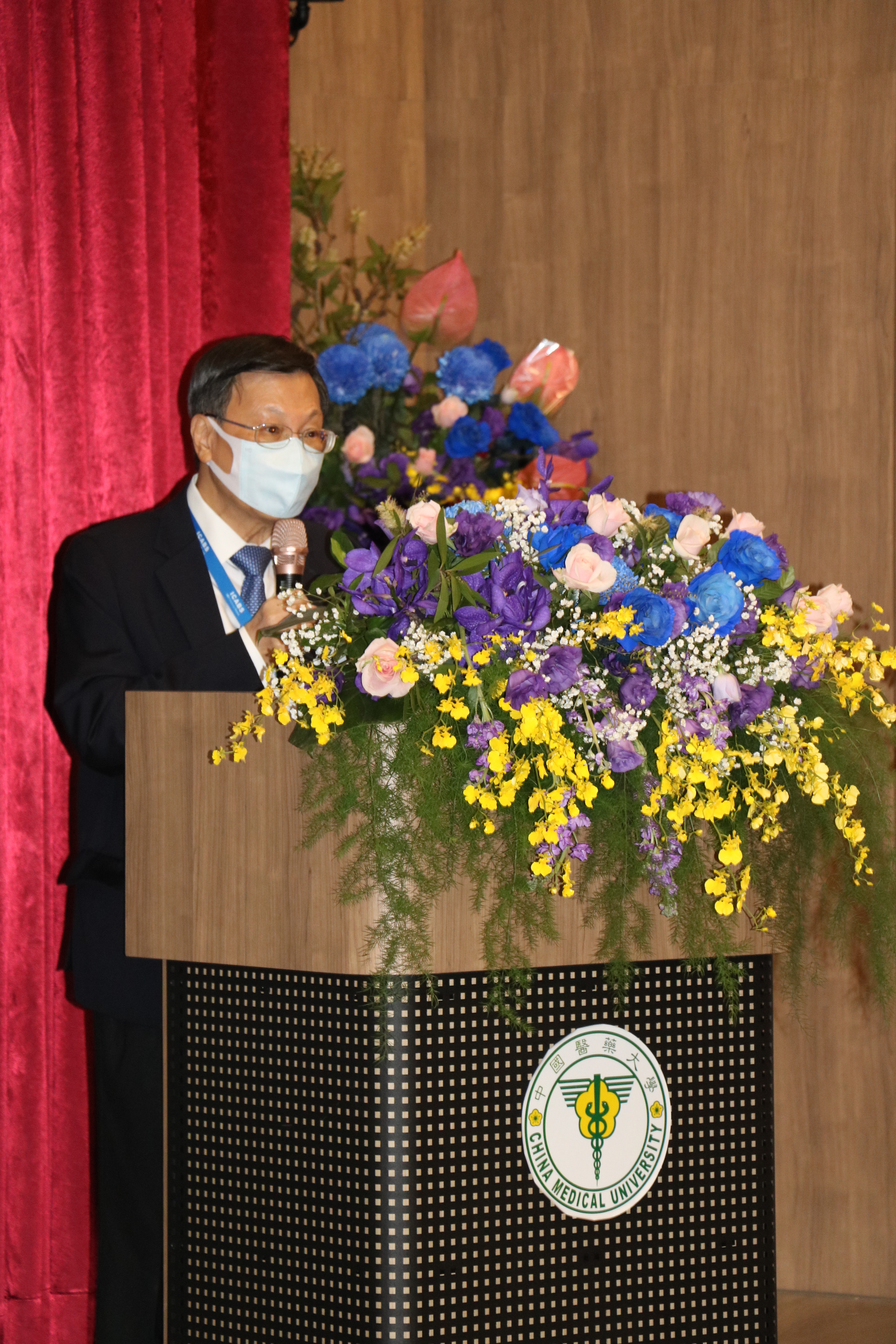 亞大校長蔡進發指出,亞大研究團隊利用人工智能、AI機器學習和生物醫學數據科學,推動癌症相關研究。