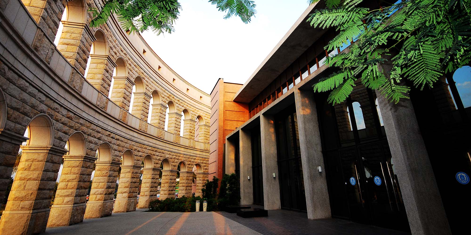 亞洲大學體育館 亞洲大學體育館