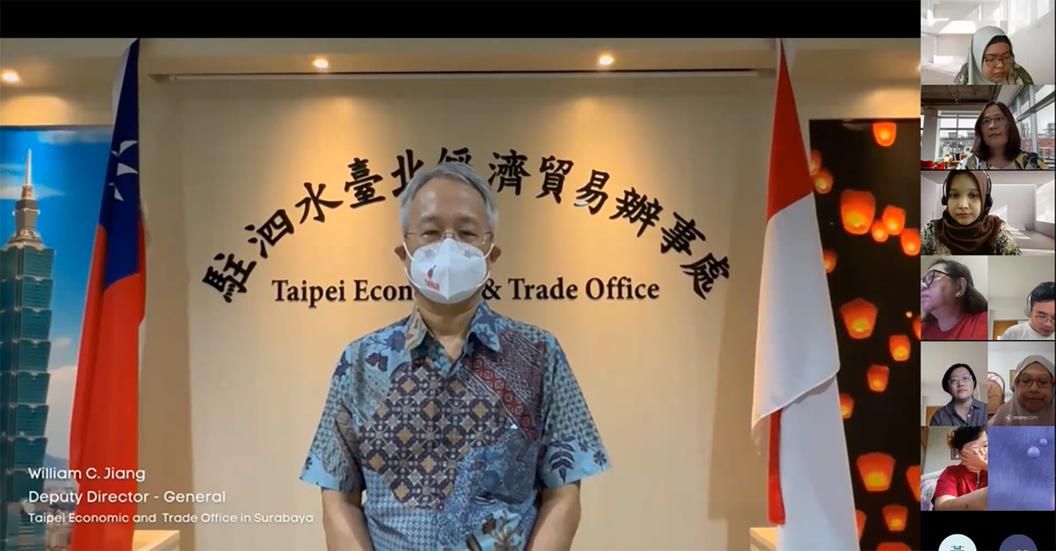 亞大主辦印尼華語教師研習,駐泗水臺北經濟貿易辦事處副處長蔣忠良致詞