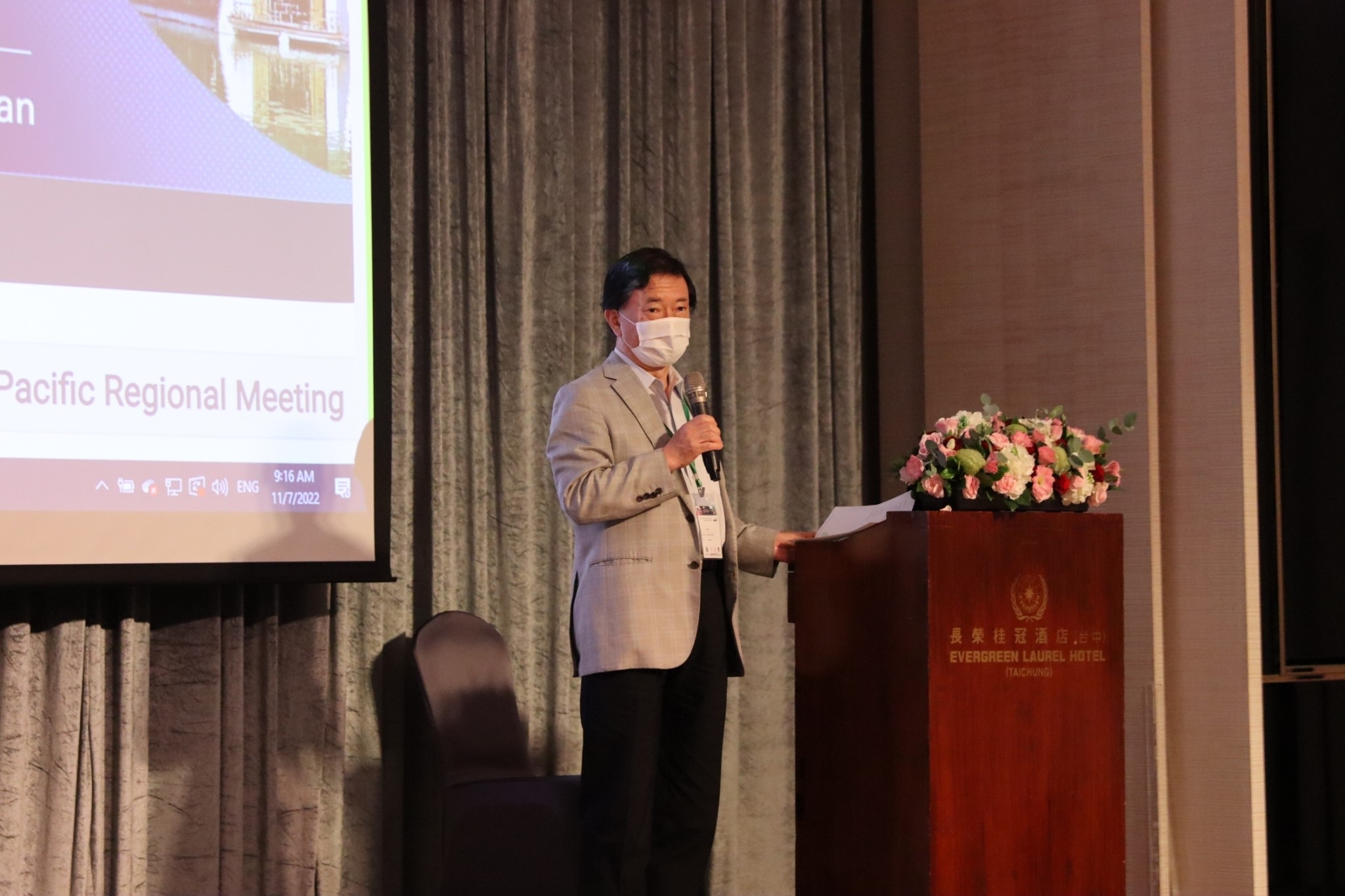圖為亞太工業工程與管理學會會長Hirokazu Kono期勉參與學者專家,共同為後疫情時代APIEMS的未來發展而努力。