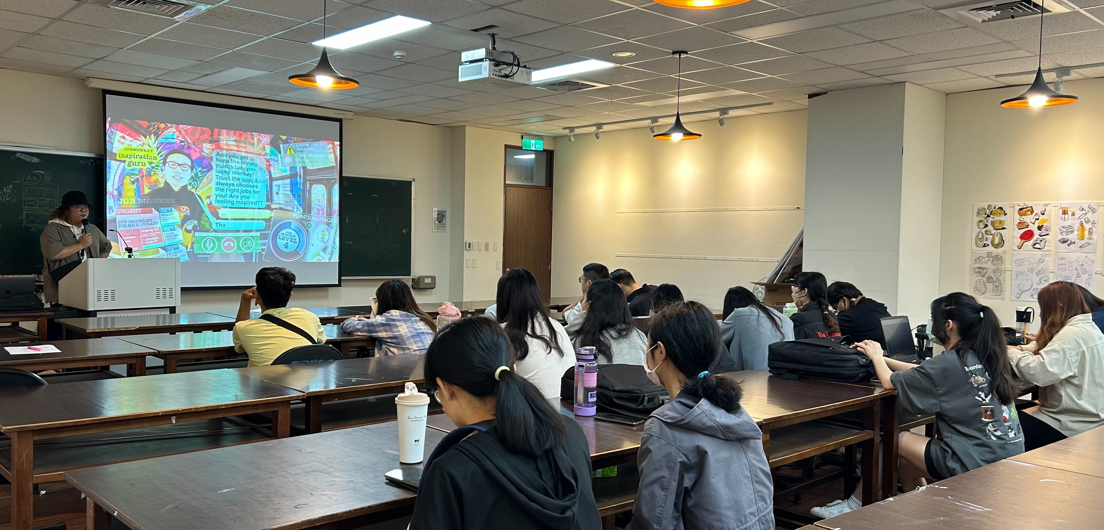 圖為良好設計公司品牌總監莊培禹,介紹擴增實境在未來的發展狀況。