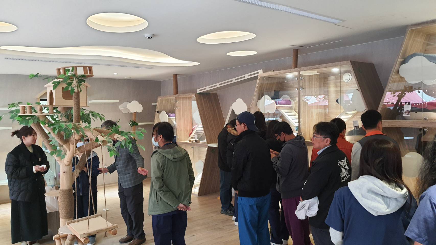 圖為亞大學士後獸醫系受託經營的桃園市「南昌動物保護教育園區」,有設施完善的動物醫療中心。