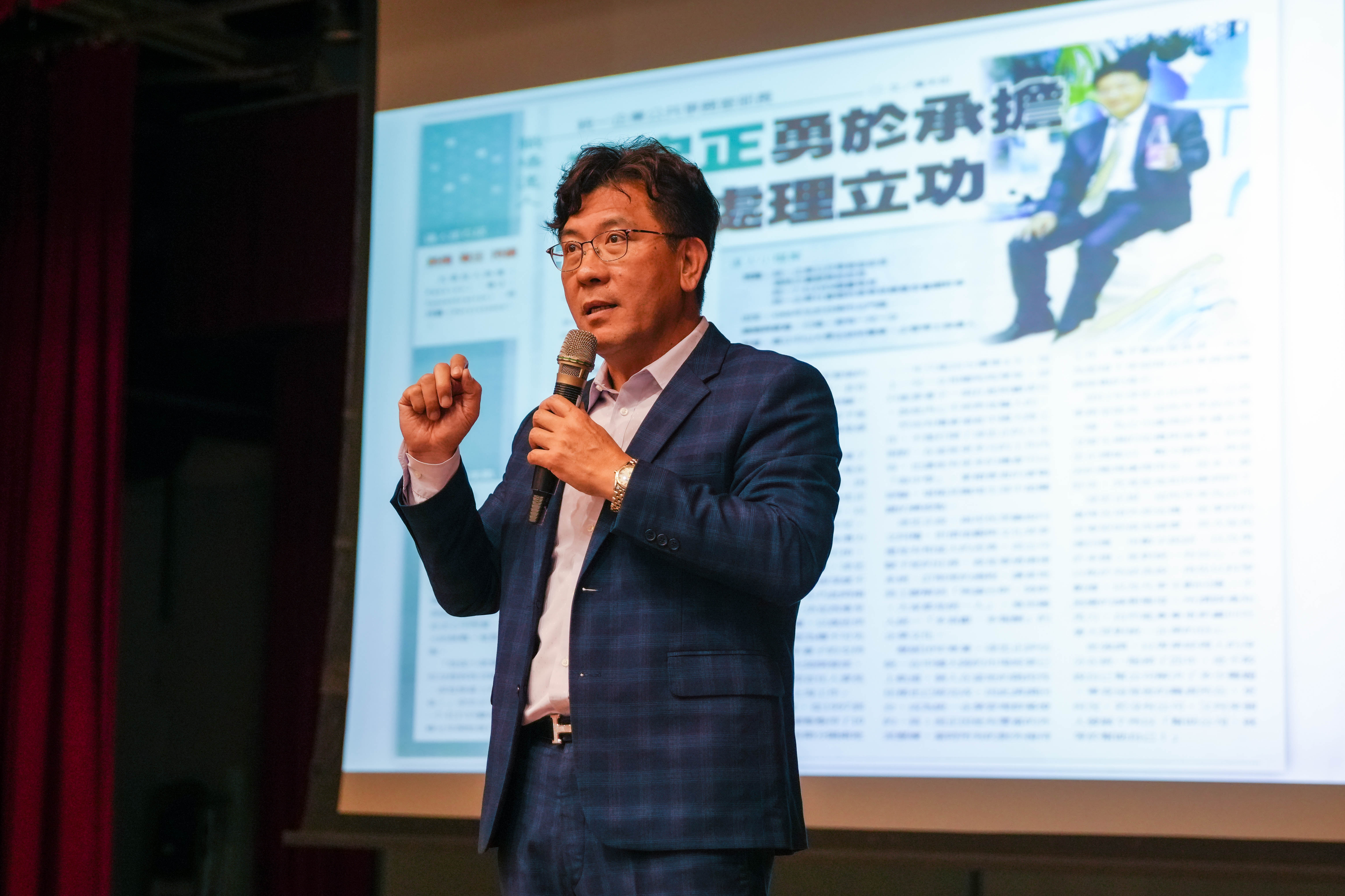統一獅董事長凃忠正,分享他在統一集團的企業經營與管理經驗。