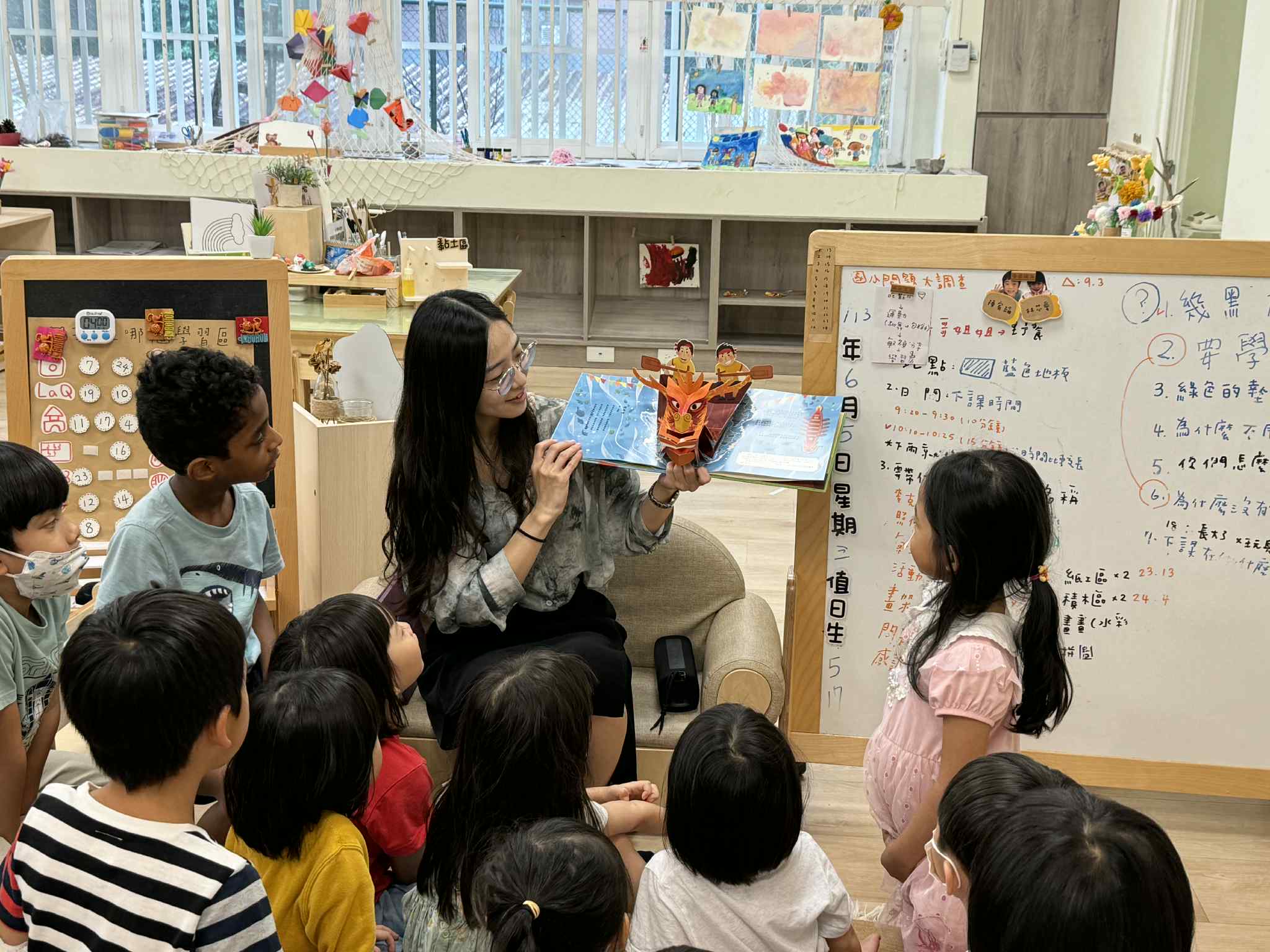 亞大幼教系校友洪敏禎,今年考上宜蘭系公立托兒所教師。
