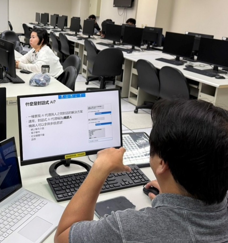亞大人工智慧系開設AI國際認證班